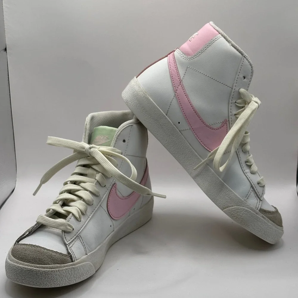 Nike Blazer Mid 77 GS White Pink Foam Suede Sneakers DA4086-106 Kids 4Y